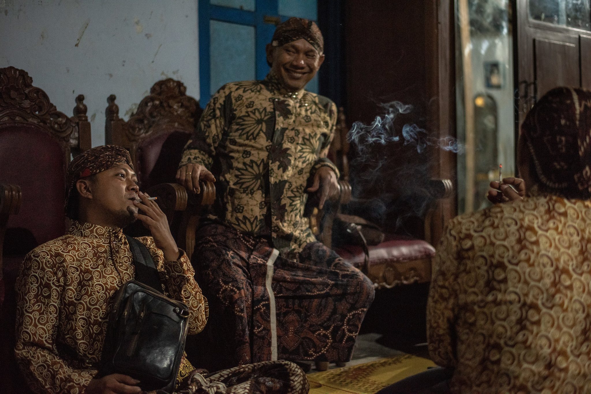 Ki Seno enjoys some banter with his companions